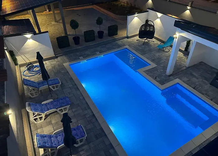Luxury Villa Euphoria