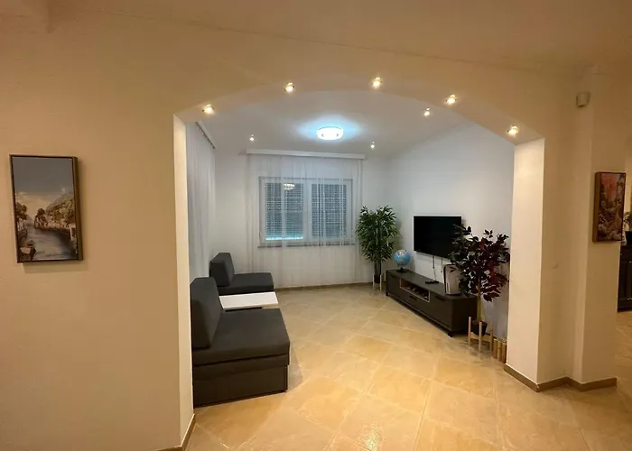 Luxury Villa Euphoria